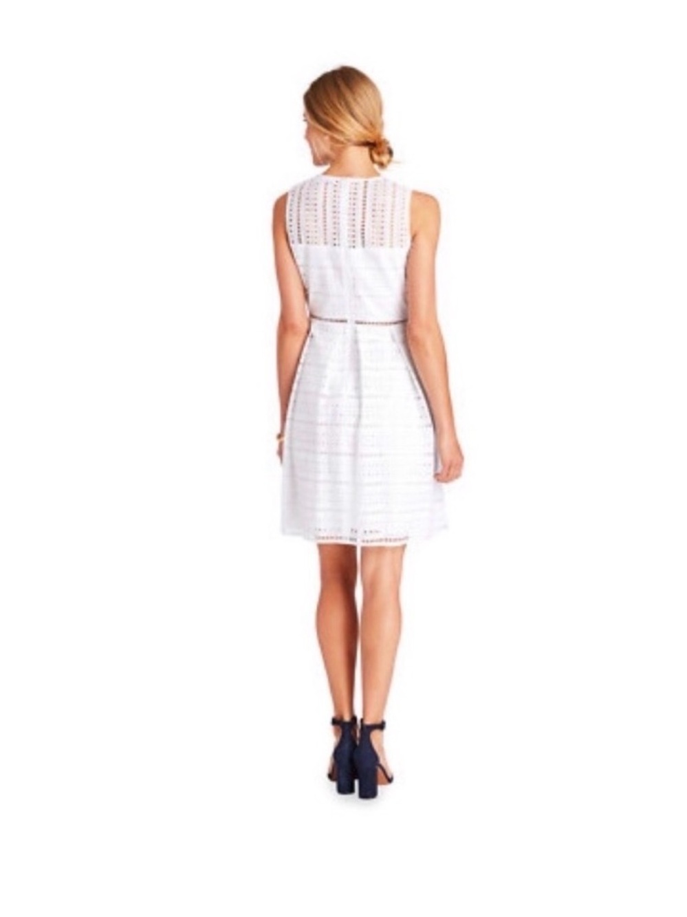 VINEYARD VINES White Eyelet Fit and Flare Dress Size 16. OBO!!!!! - Picture 5 of 9